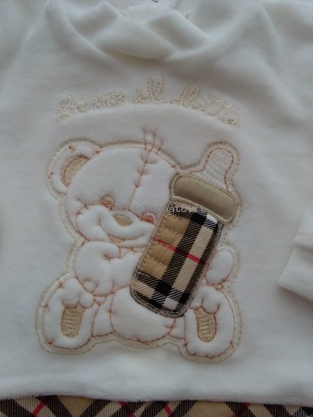 raffigurante completo in ciniglia con ricamo Orsetto e Biberon 2