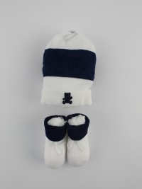 Immagine cappello e scarpine orsetto