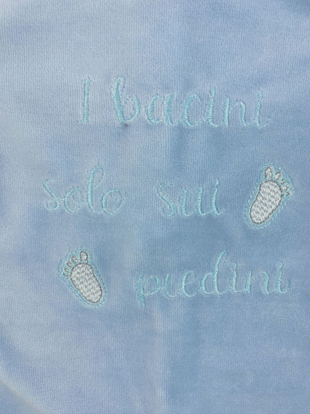 tutina in ciniglia bacini solo sui piedini 3