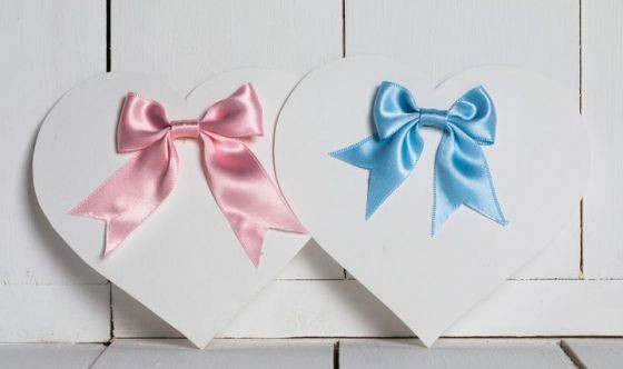 Fiocco rosa o azzurro?Le usanze nel mondo per accogliere il neonato